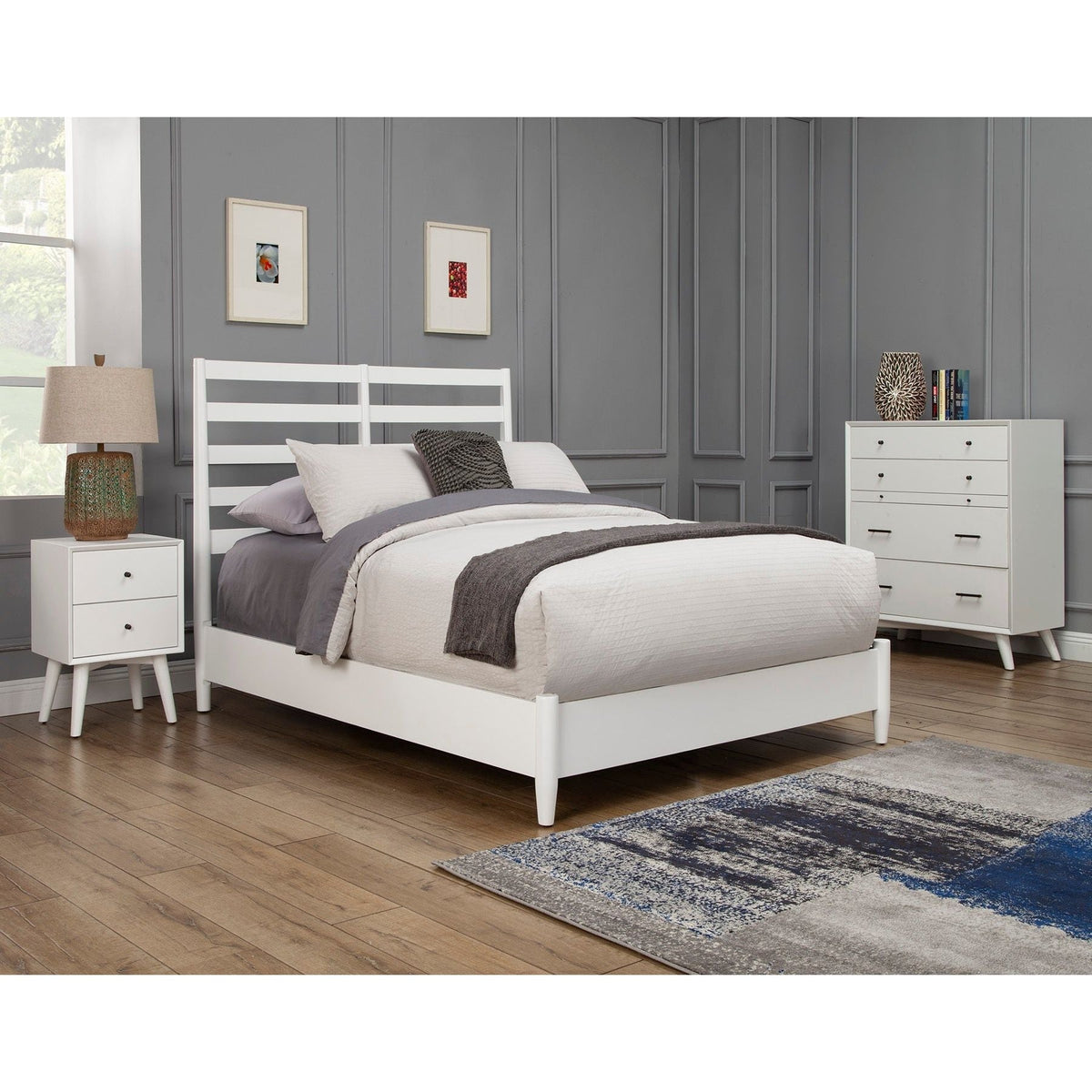 Flynn Retro Standard King Bed w/Slat Back Headboard, White