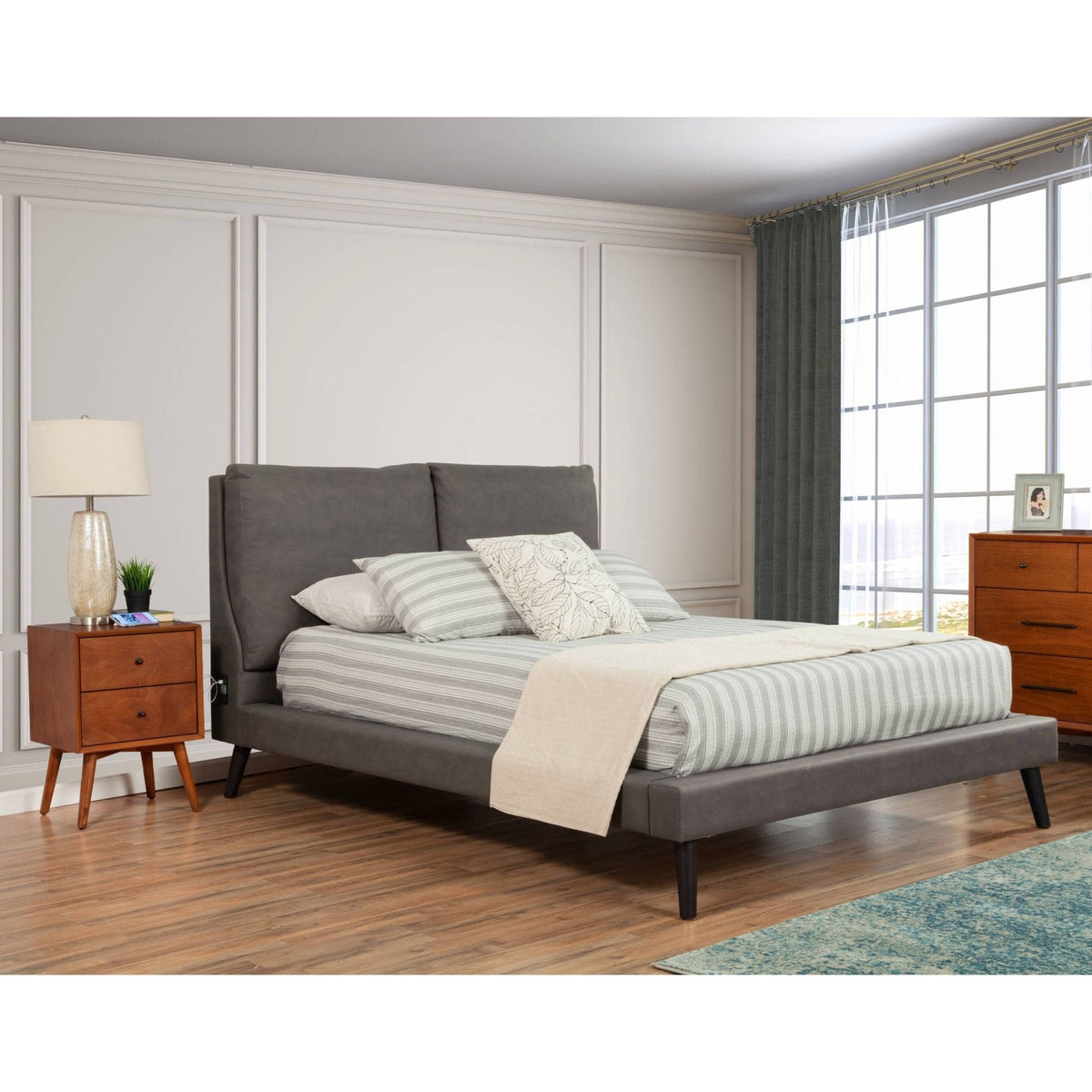 Gabriela Full Platform Bed
