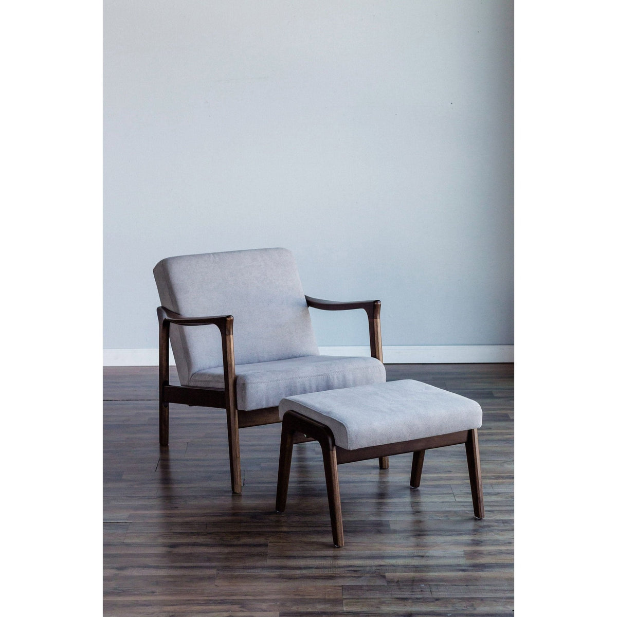 Zephyr Lounge Chair, Light Grey
